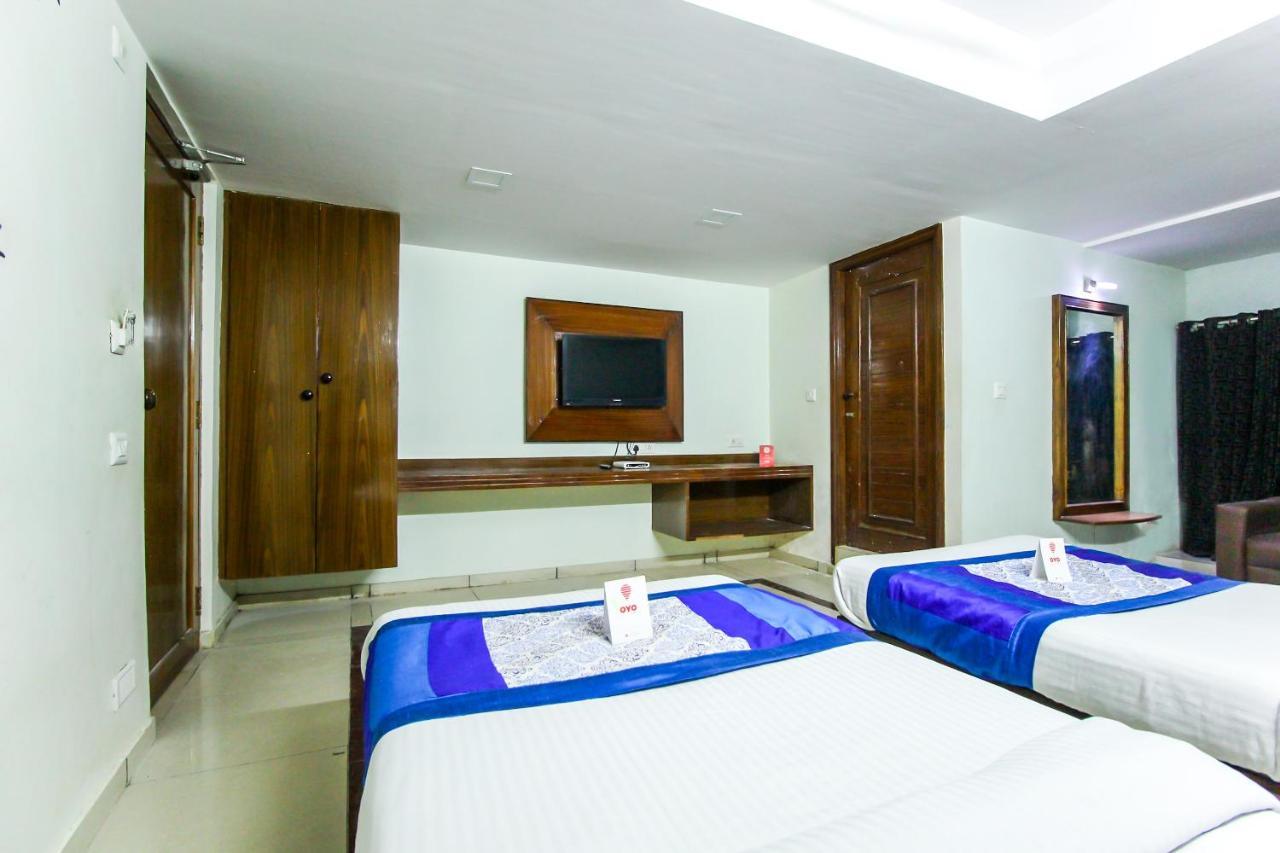 אחמדאבאד Hotel Seven מראה חיצוני תמונה